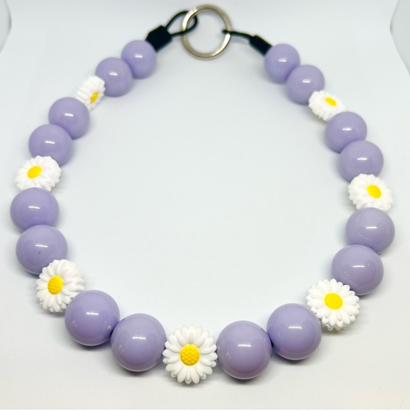 Lavender Purple & Daisy Beaded Dog Collar Necklace 
Size Medium/ Large - Picture 1 of 8